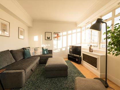 3 Bed Maisonette, De Quincey House, SW1V