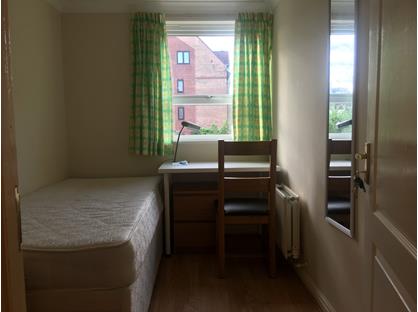 Room in a Shared Flat, Fawley Lodge, E14