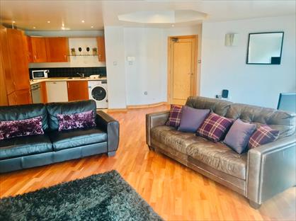 2 Bed Flat, The Bridge Apartments, LS10