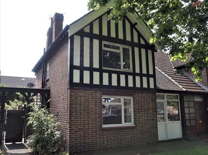 4 Bed Semi-Detached House, Westhorne Avenue, SE9