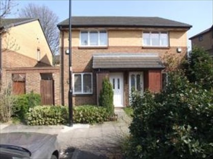 2 Bed Semi-Detached House, Cubitt Square, UB2