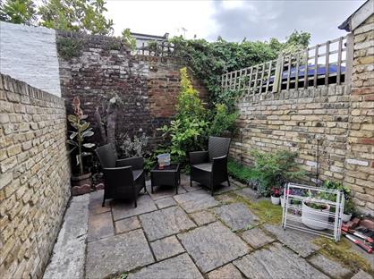 3 Bed Flat, Dalling Road, W6