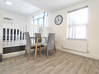 2 Bed Flat, Philip Lane, N15