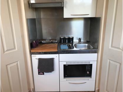 Studio Flat, Tufnell Park Road, N7