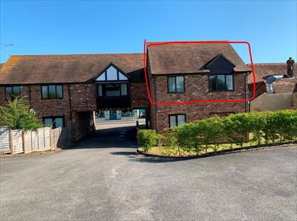 1 Bed Flat, Corn Close, HP17