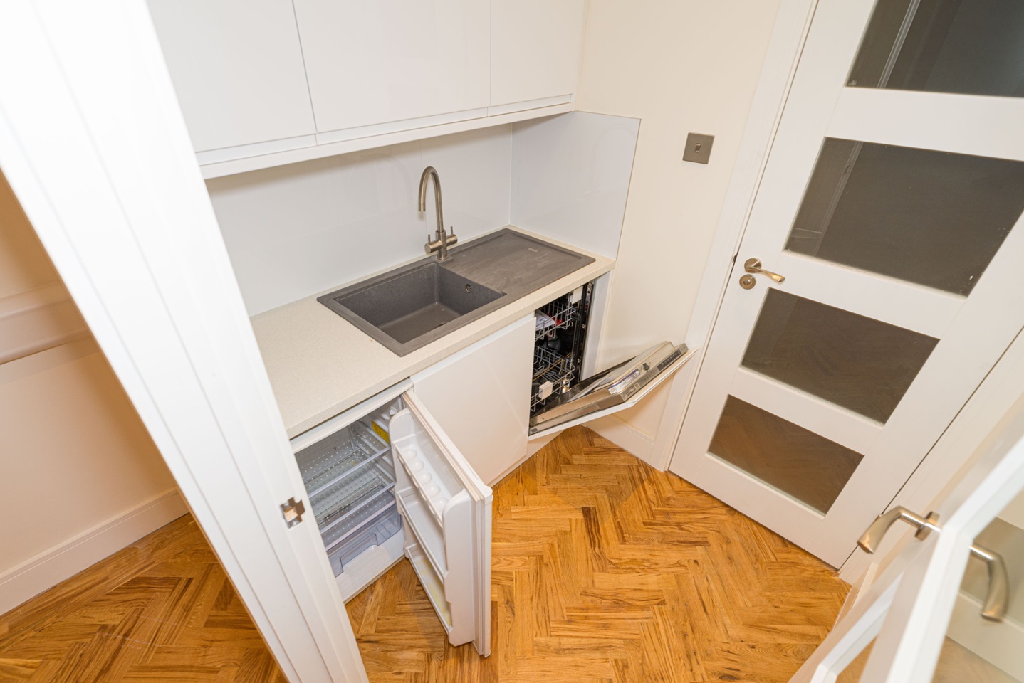 London 1 Bed Flat, Calvin Street, E1 To Rent Now for £1,700.00 p/m