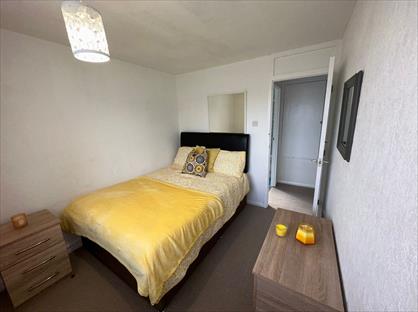 Room in a Shared House, Mead Way, CT2