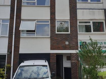 4 Bed Terraced House, Augustus Road, SW19