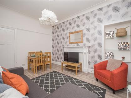 1 Bed Flat, Kenmar Terrace, ML3