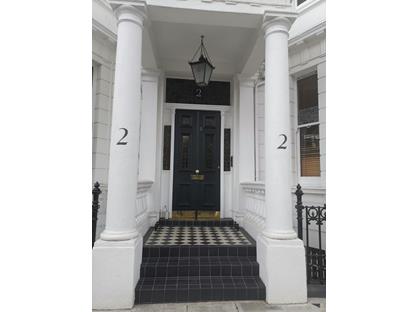 1 Bed Flat, Challoner Crescent, W14