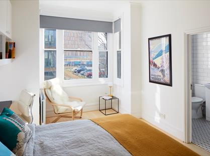 Room in a Shared House, London, W12