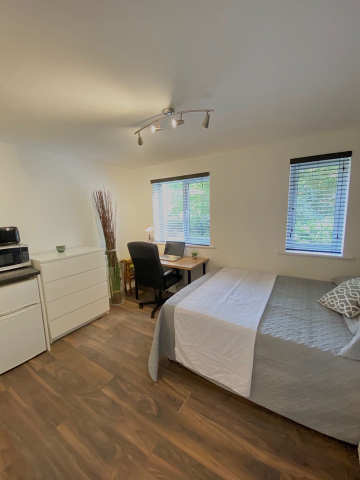 Bedsit, Inwen Court, SE8 photo 2