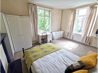 Room in a Shared House, Harborne Park Road, B17