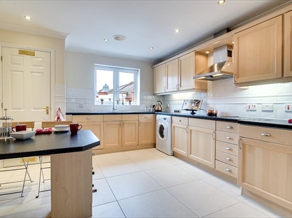 2 Bed Penthouse, Symphony Court, B16