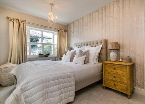 2 Bed Flat, Denning Mews, SW12 photo 3