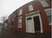 3 Bed Terraced House, Deepdale, PR1