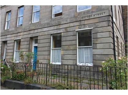 4 Bed Flat, Oxford Street, EH8