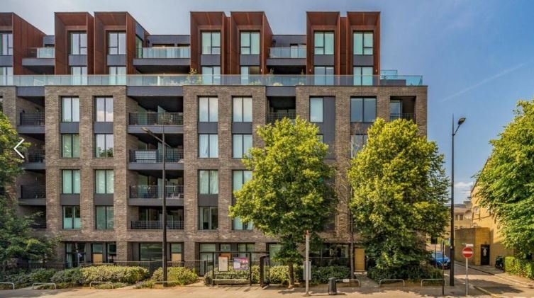 2 Bed Flat, Camden Road, NW1 photo 2