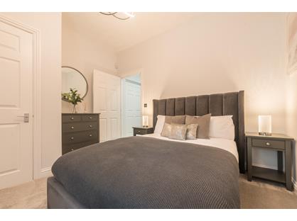 1 Bed Flat, Ashleigh, SL5