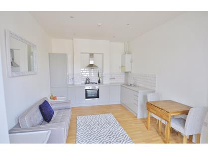 1 Bed Flat, Acton Lane, W4