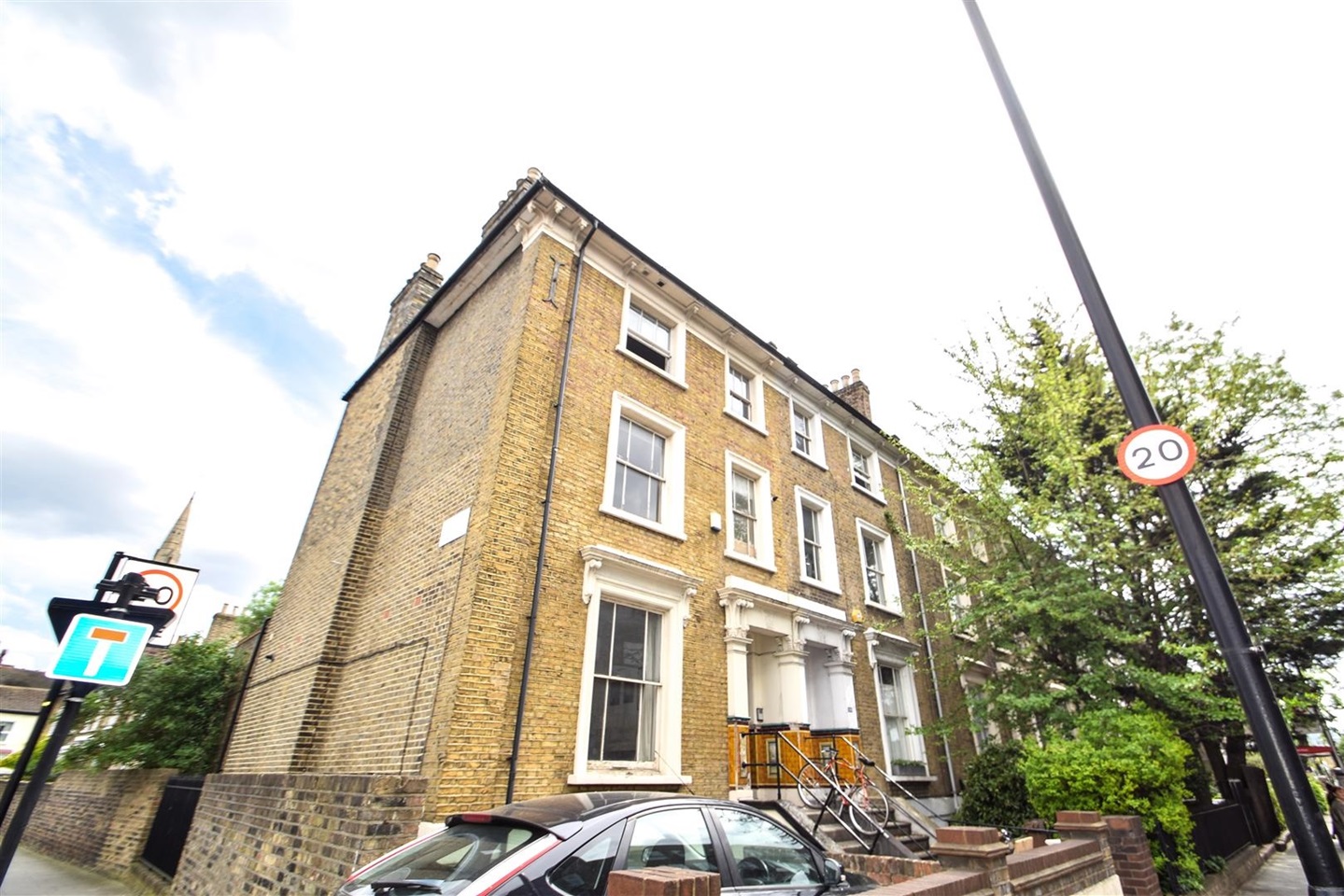 London 2 Bed Flat, Dalston Lane, E8 To Rent Now for £2,250.00 p/m