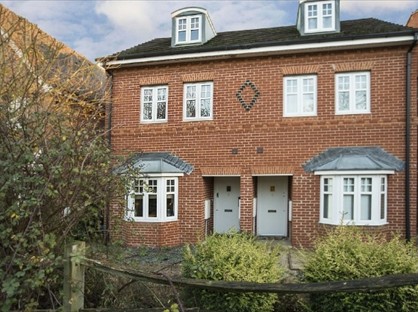 4 Bed Semi-Detached House, Skylark Way, RG2