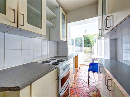 4 Bed Terraced House, Oaklea Passage, KT1