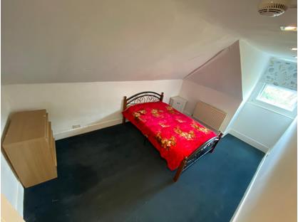 Room in a Shared House, Mount Nod Road, SW16