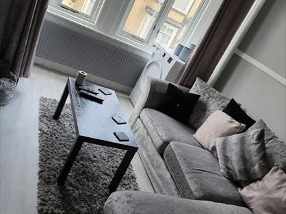 2 Bed Flat, Windsor Crescent, YO15