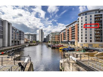 2 Bed Flat, Mackenzie House, LS10