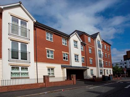 2 Bed Flat, Haden Hill, WV3