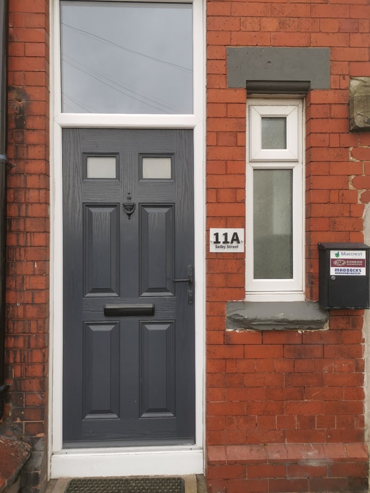 2 Bed Flat, Selby Street, CH45 photo 3