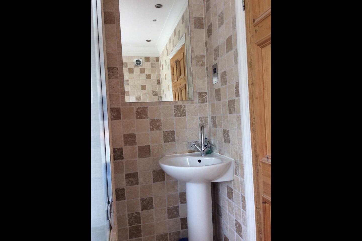 Sidcup 3 Bed SemiDetached House, Longmead Drive, DA14 To Rent Now