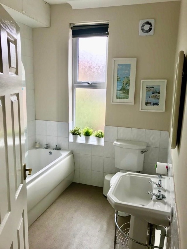 2 Bed Terraced House, Kepler Grove, LS8 photo 3