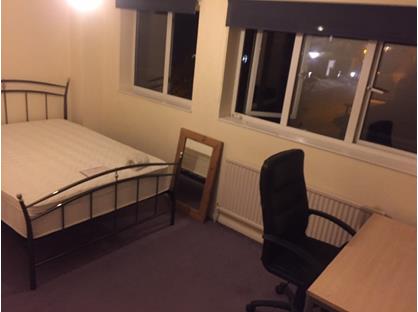 Room in a Shared House, Britten Close, CO4