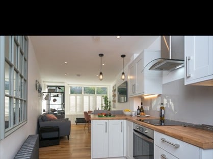 2 Bed End Terrace, Bangor, LL57