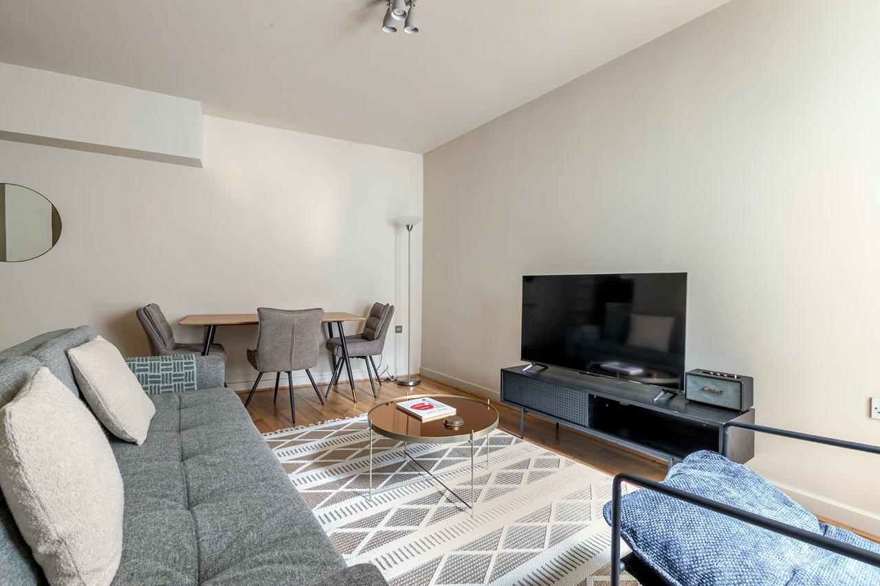 1 Bed Flat, Calvin St, E1 photo 3
