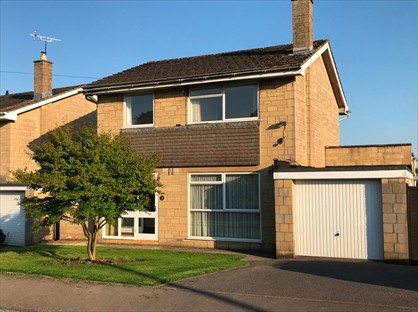 3 Bed Detached House, Cambridge Way, GL6