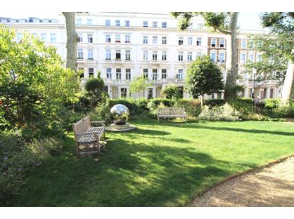 Studio Flat, Earl's Court Square, SW5