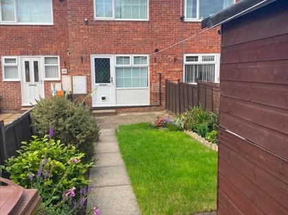 2 Bed Terraced House, Warrels Court, LS13
