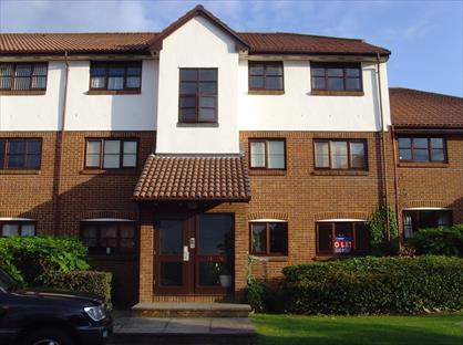 2 Bed Flat, Cooper Close, DA9