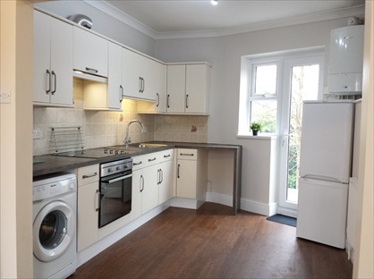 2 Bed Flat, Cornerswell Road, CF64