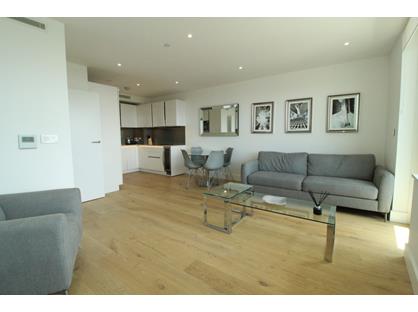 1 Bed Flat, Lombard Road, SW11