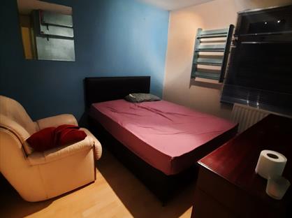 Room in a Shared House, Joyners Field, CM18