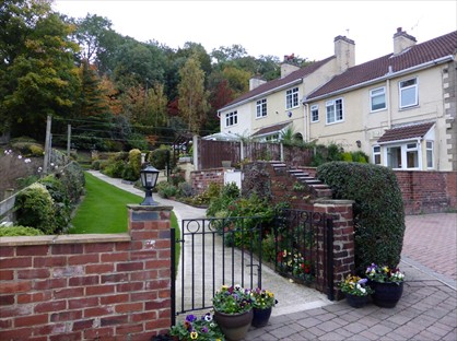 2 Bed End Terrace, Cliff Cottages, WF11