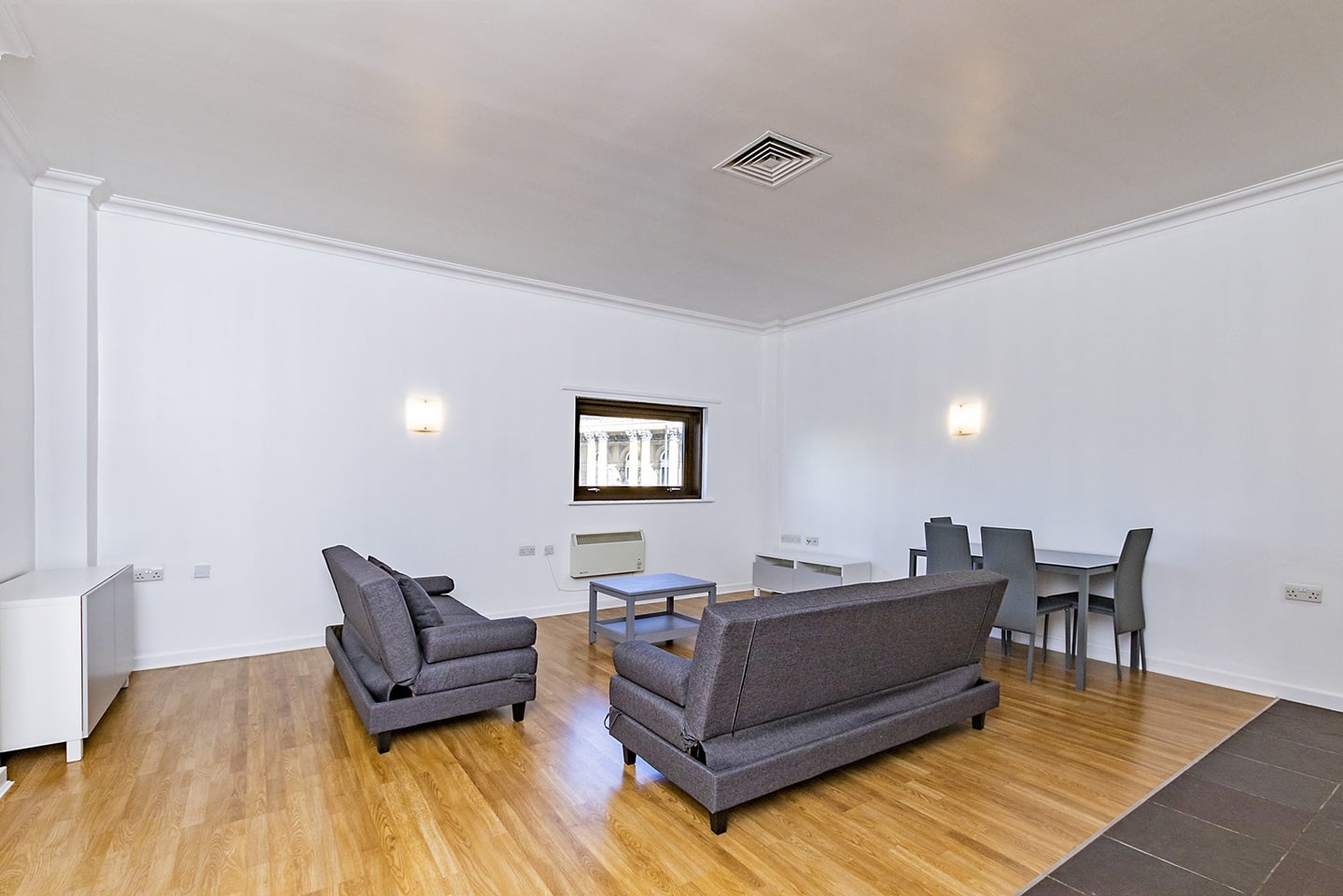 1 Bed Flat, London Road, L3 photo 2