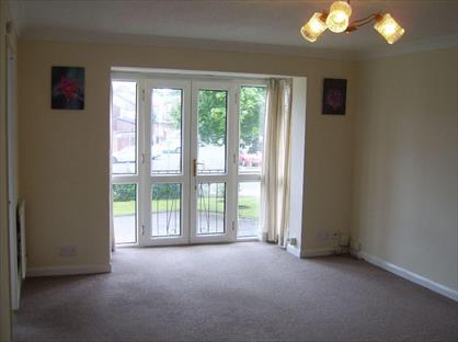 2 Bed Flat, Whitefield, M45