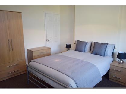 Room in a Shared House, Main Street, NG20