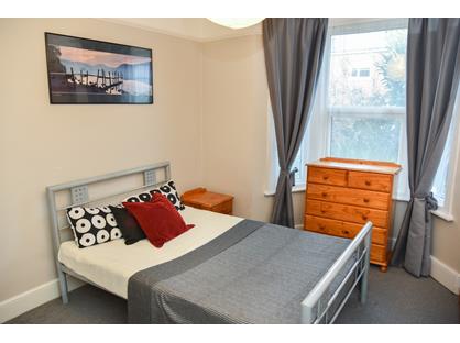 Room in a Shared House, Fullerton Road, CR0