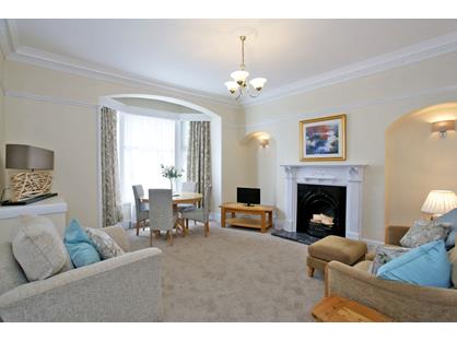5 Bed Semi-Detached House, Wellington Road, AB12